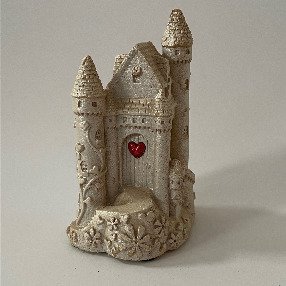 Vintage SWEETHEART CASTLE Mr Sandman Whimsical Sandcastle Figurine w Red Heart